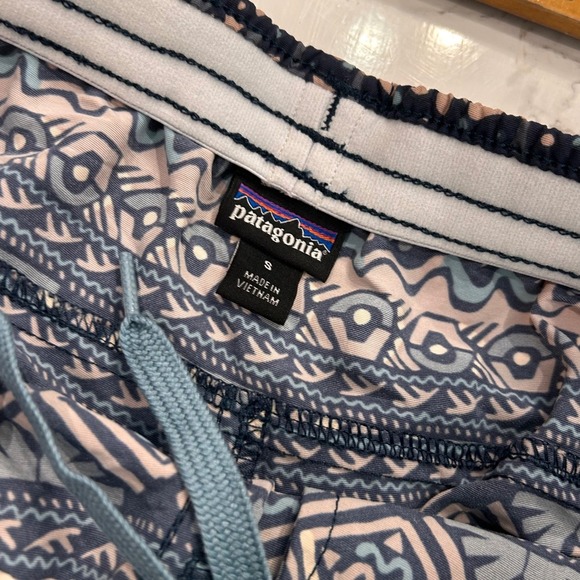 Patagonia Women's Baggies Shorts Size S Print Pattern Drawstring - Picture 4 of 12